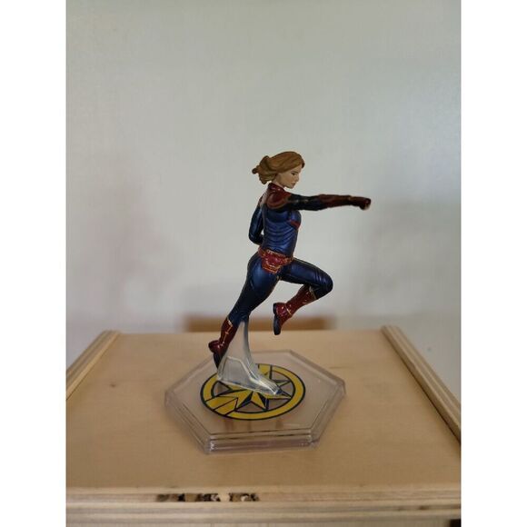 Disney Avengers The Infinity Saga Captain Marvel - Picture 3 of 3